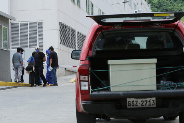 Ecuador using cardboard boxes to bury dead amid coronavirus 1 Ecuador using cardboard boxes to bury dead amid coronavirus 1