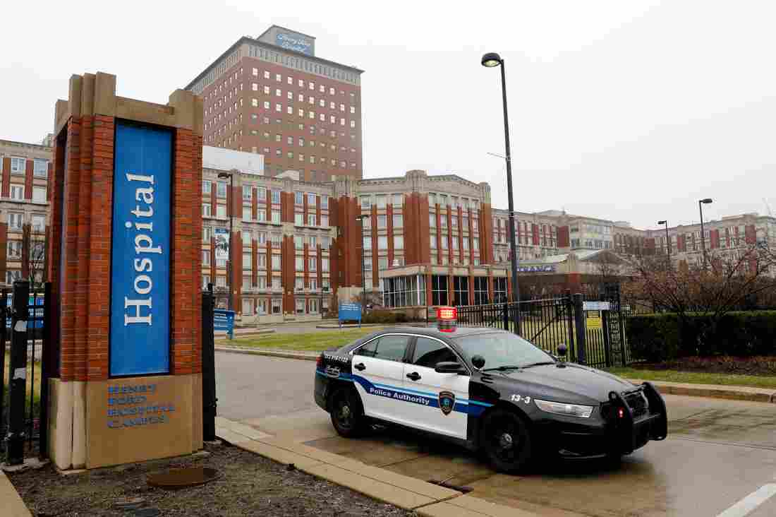 After Recovering From COVID-19, Some Detroit Health Care
Workers Are Back On The Job 1