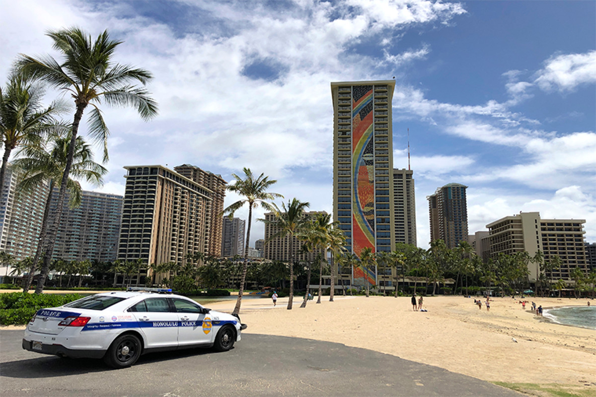 Hawaii is now paying for tourists to leave if they won’t
follow quarantine rules 1