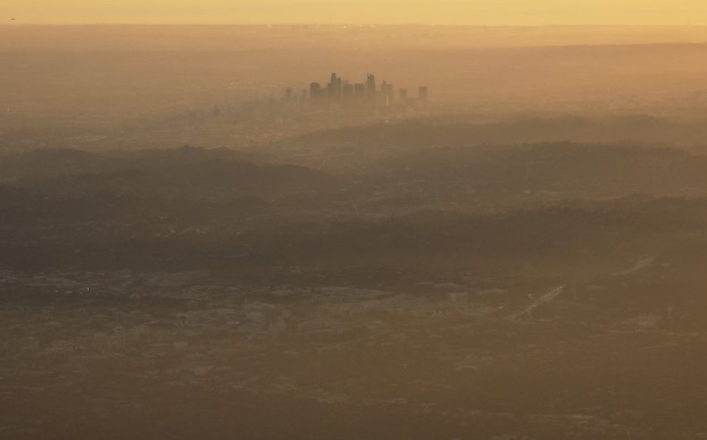 Air Pollution Linked to Increased Risk of Death From COVID-19 in U.S., Harvard Study Finds 1