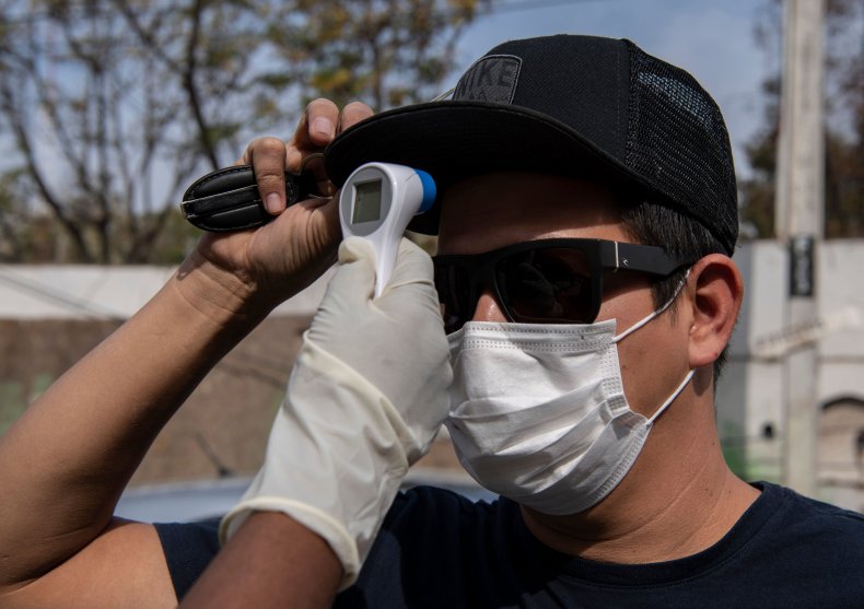 Who Warns Against Coronavirus 'Immunity Passports' as There
Is 'No Evidence' That Patients Can't Be Reinfected 1 Who Warns Against Coronavirus 'Immunity Passports' as There
Is 'No Evidence' That Patients Can't Be Reinfected 1