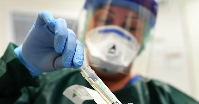 Report: Seattle Laboratory Finds Coronavirus Testing Kits
Contaminated 1 Report: Seattle Laboratory Finds Coronavirus Testing Kits
Contaminated 1