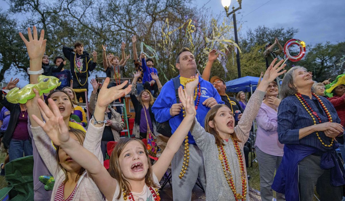 New Orleans mayor suggests nixing next year's Mardi Gras due
to coronavirus 1