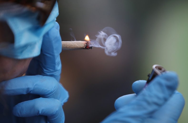 Marijuana Industry Pushes for Federal Coronavirus Aid As
Businesses Struggle Despite 'Essential' Status 1 Marijuana Industry Pushes for Federal Coronavirus Aid As
Businesses Struggle Despite 'Essential' Status 1