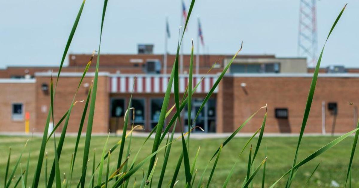Coronavirus cases spike at Ohio prisons 1