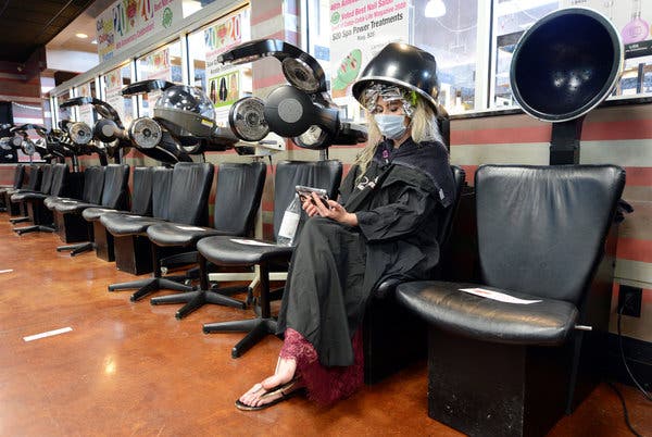 Georgia, Coronavirus, Spelling Bee: Your Friday Evening
Briefing 1