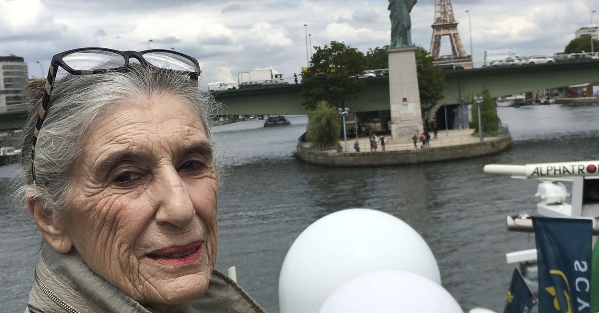 Coronavirus sends Holocaust survivors behind doors, back in time 1