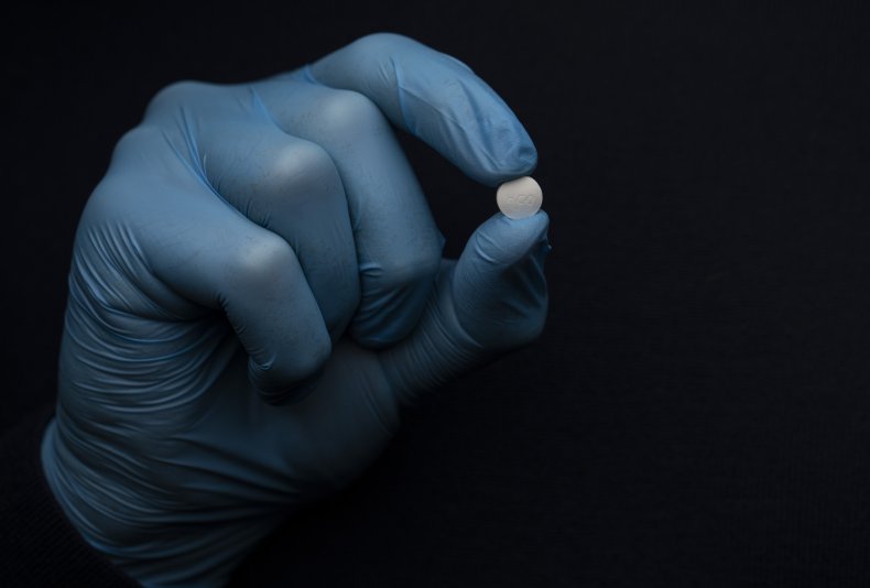 'More Data Is Needed' on Hydroxychloroquine's Impact on Coronavirus Patients, Infectious Diseases Institute Says 1