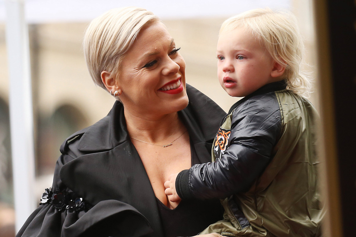 Pink details her ‘terrifying’ experience with coronavirus 1