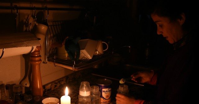 Brits Warned to Keep Flashlight Handy in Case of Coronavirus Power-Out 1