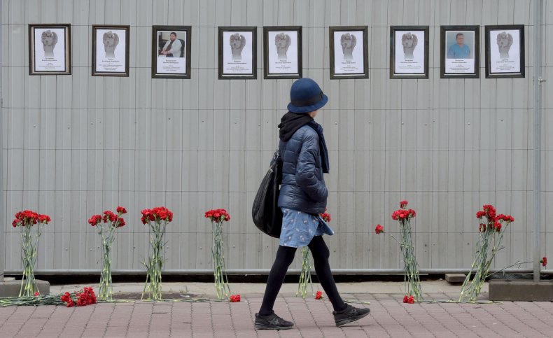 Russia Coronavirus Cases Pass 100,000 After Record Spike in
Infections, Putin Warns Peak is Still Ahead 1