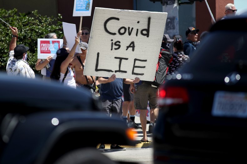 Democratic Candidate Who Wished Lockdown Protesters Died of
COVID-19 Says He Won't Be Intimidated by Trump 'Fan Boys' 1