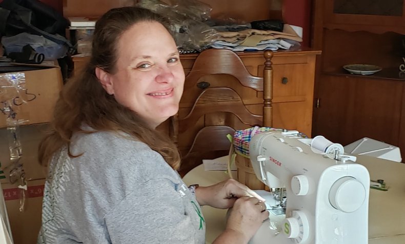 Tennessee Group Makes Face Masks During Coronavirus Pandemic for Local, International Use 1