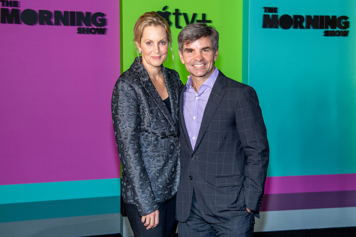 George Stephanopoulos accused of improper social distancing
after coronavirus diagnosis 1