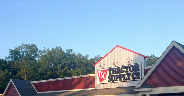 Tractor Supply to Add 5,000 Jobs During Coronavirus Pandemic 1