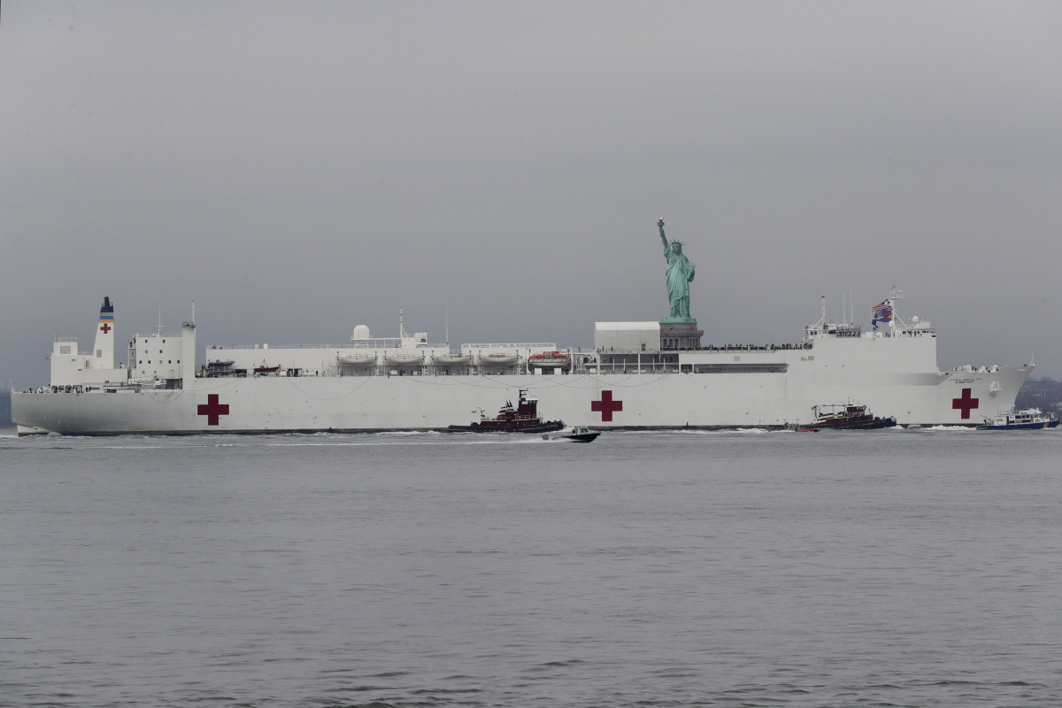 Crewmember on USNS Comfort tests positive for coronavirus 1