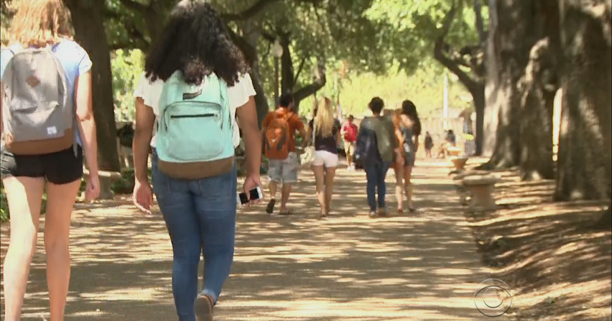 28 Texas spring breakers test positive for coronavirus 1