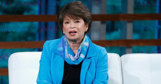 Valerie Jarrett, Cecile Richards Join YWCA’s Stop
Coronavirus Racism, Voting Rights Campaign 1