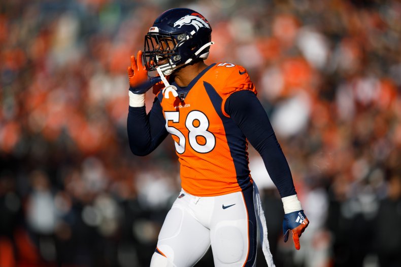 NFL Star Von Miller Reveals Shock After Coronavirus
Diagnosis: 'There's Not Really Any Medicine or Anything Like
That' 1