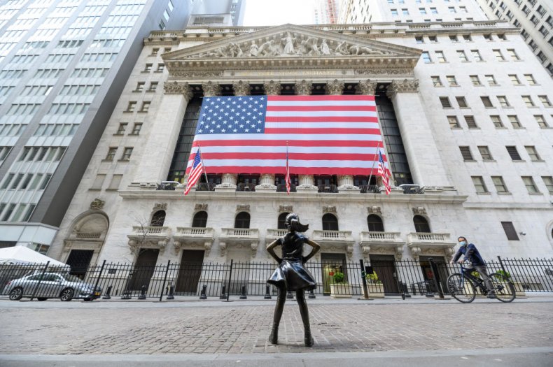 Citi CIO Says Modeling Suggests 'It Takes Nine Quarters' for
Economy to Get Back to Where It Was Before Coronavirus 1