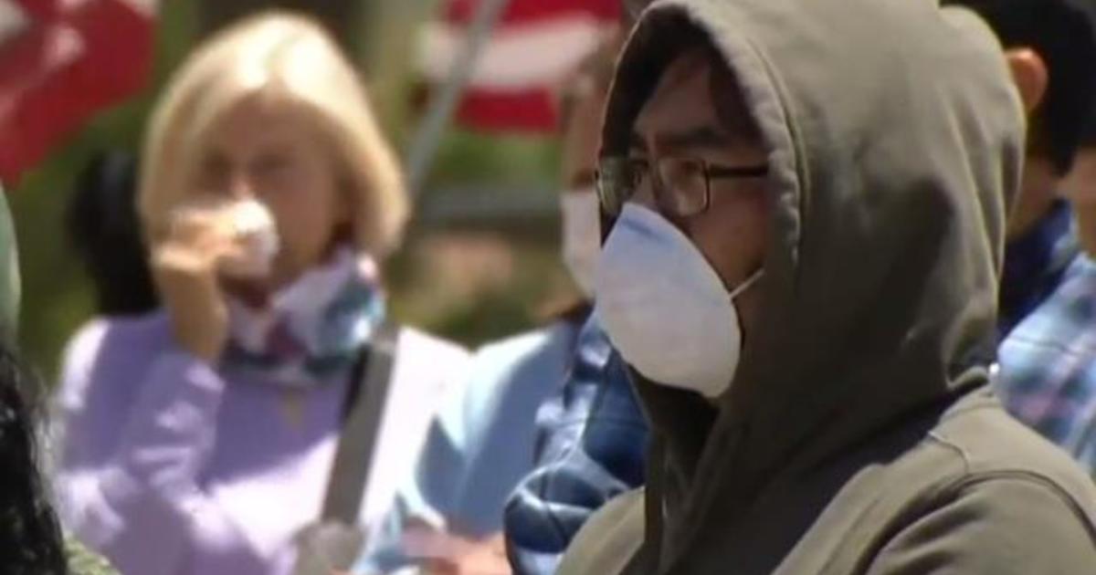 U.S. confirms more than 1.5 million cases of
coronavirus 1
