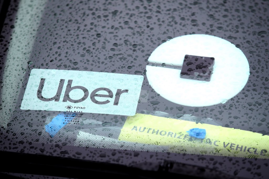 Coronavirus: Uber to require all drivers and riders to wear
masks 1