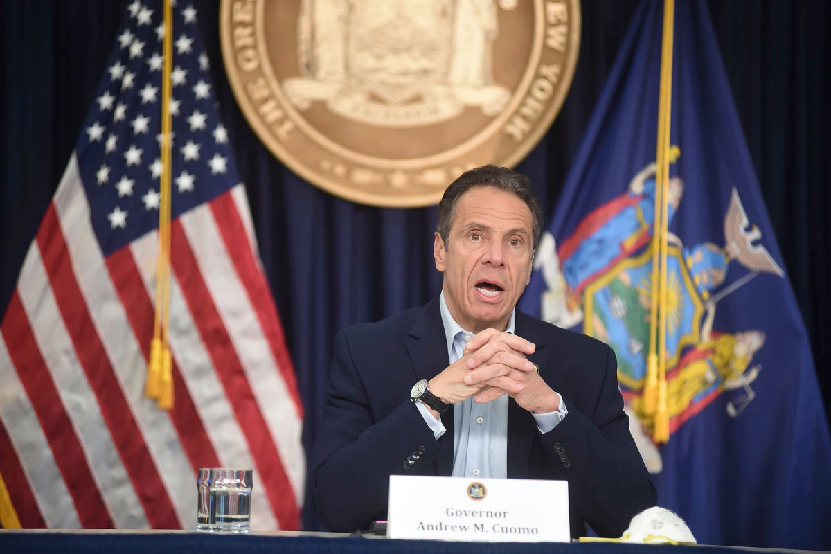Gov. Cuomo quietly keeps finger on New York’s ‘Pause’ button
amid coronavirus 1