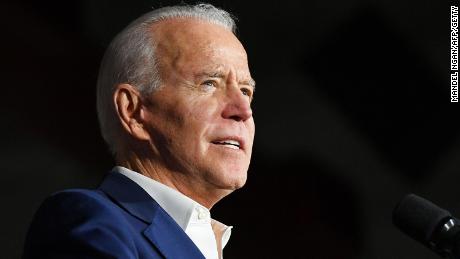Democrats see Warren as rising VP contender as coronavirus
reshuffles 2020 race 1