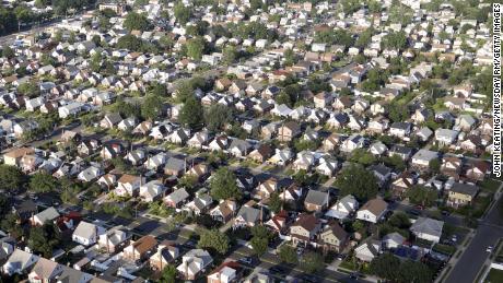 US households had record debt when coronavirus hit. It may
get worse 1