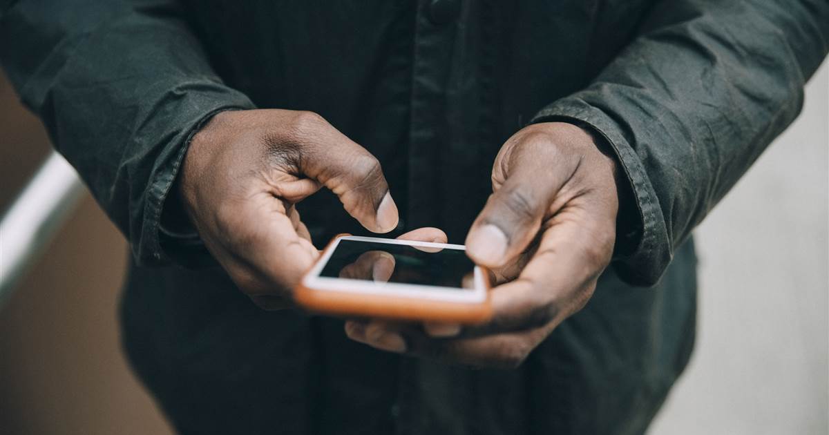 Black social workers face stress, racial inequities during
COVID-19 pandemic 1