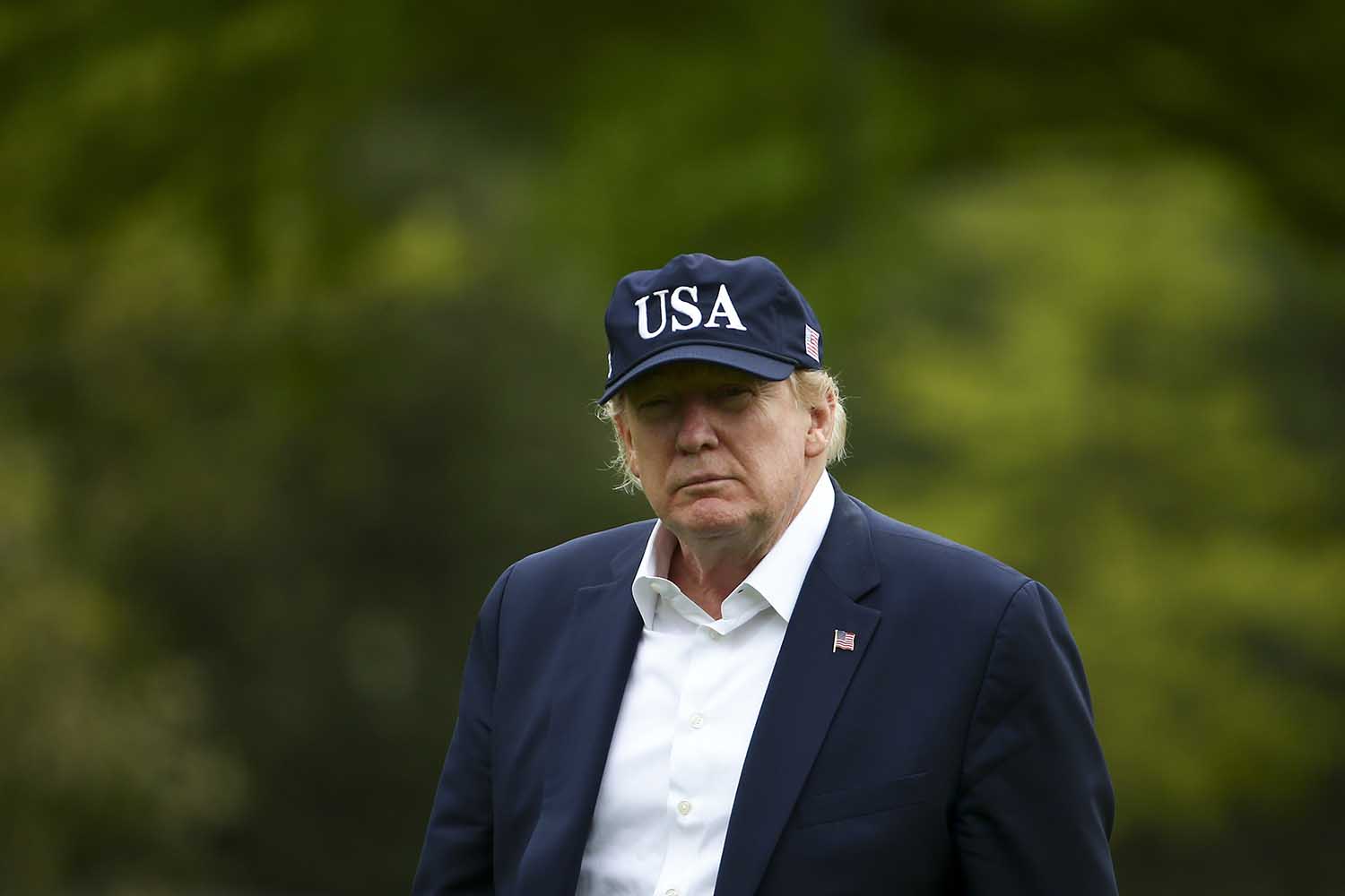 ‘They’re all LOSERS’: Trump lashes out at conservative
critics over new coronavirus ad 1