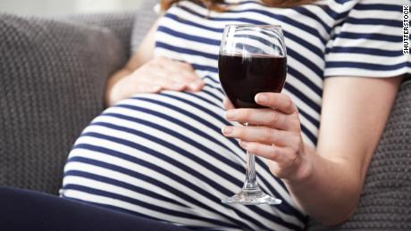Covid-19 appears to attack placenta during pregnancy, study
says 1
