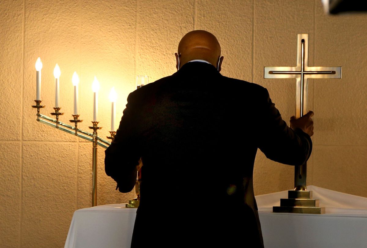 Black Chicago churchgoers join one-quarter of Americans who
say their faith’s grown stronger during the COVID-19
pandemic 1 Black Chicago churchgoers join one-quarter of Americans who
say their faith’s grown stronger during the COVID-19
pandemic 1
