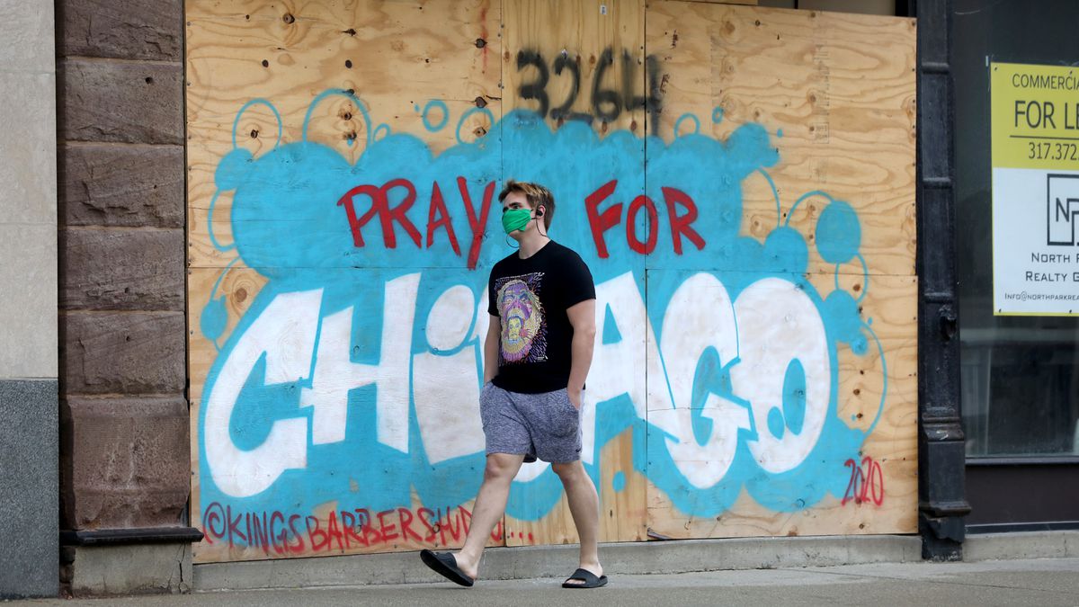 Coronavirus in Illinois updates: Here’s what’s happening
Thursday with COVID-19 in the Chicago area 1 Coronavirus in Illinois updates: Here’s what’s happening
Thursday with COVID-19 in the Chicago area 1