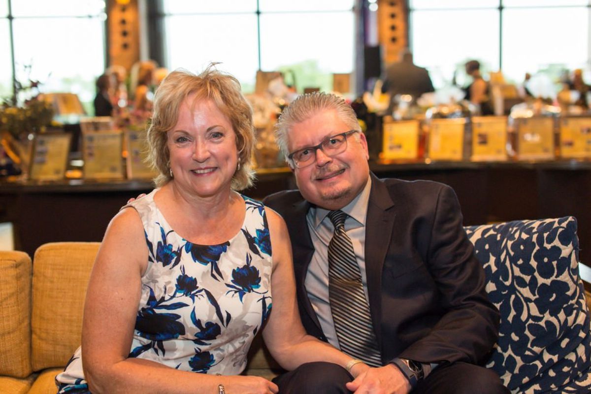 Longtime Naperville couple die within a month of each other,
both victims of COVID-19 complications 1 Longtime Naperville couple die within a month of each other,
both victims of COVID-19 complications 1