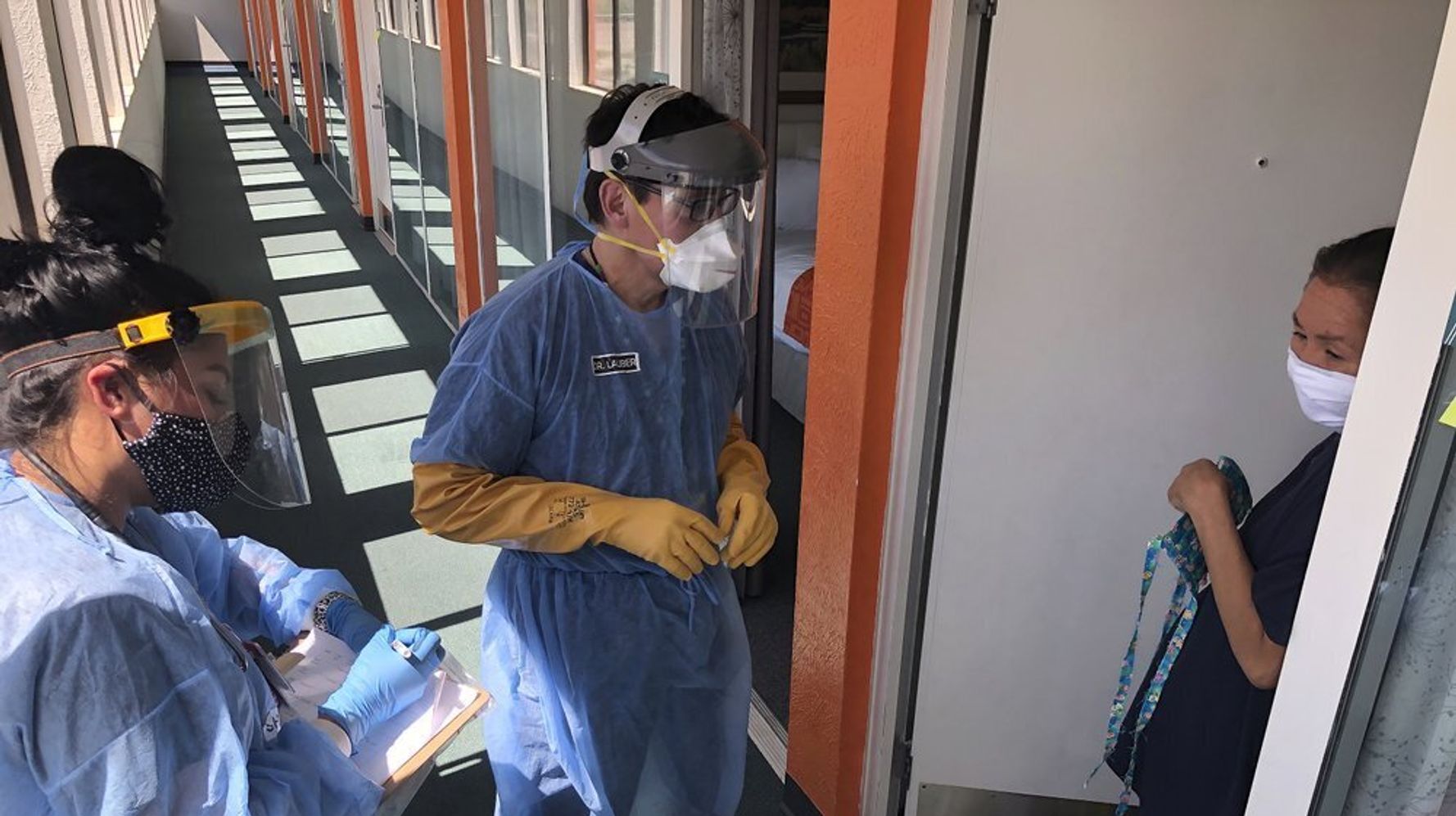 Gallup, New Mexico, Under Extreme Lockdown After Massive
COVID-19 Outbreak 1