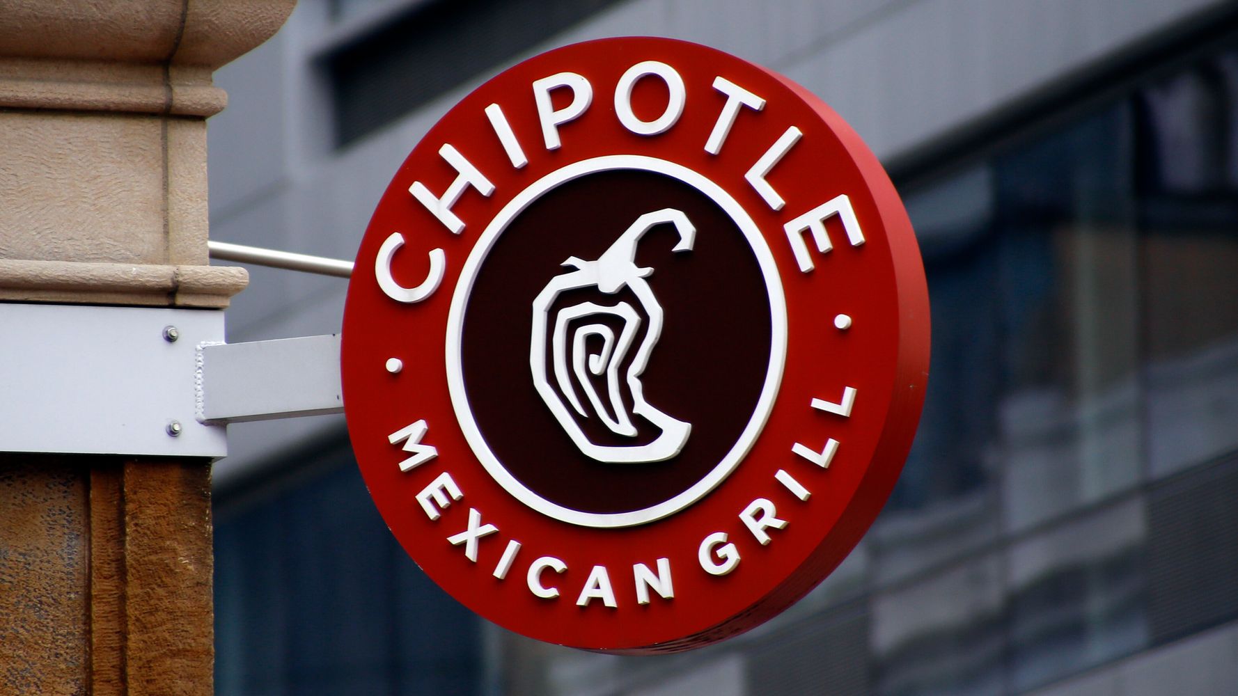 As Coronavirus Crushes Small Restaurants, Big Chains See
Room To Move In 1