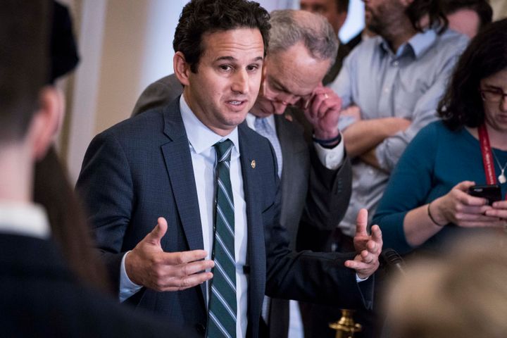 Democrats Propose Federal Jobs Program For Those Unemployed
By Coronavirus 1