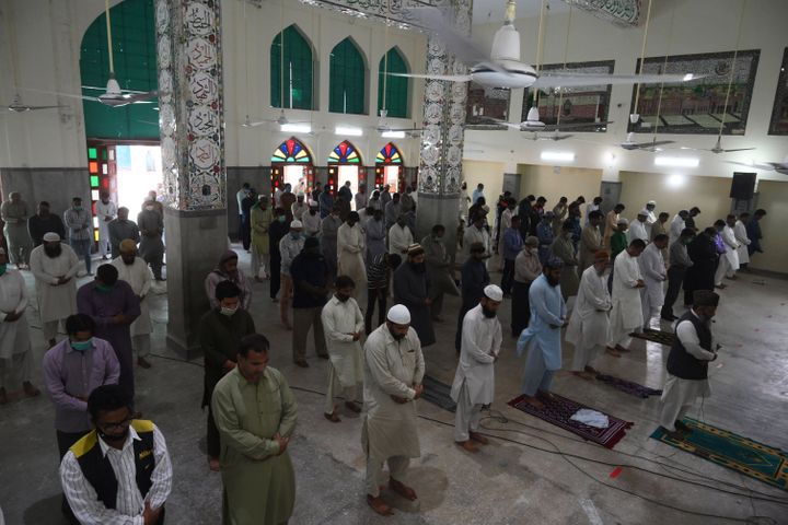 Pakistan’s Coronavirus Response Is All About Politics As Its
Cases Soar 1