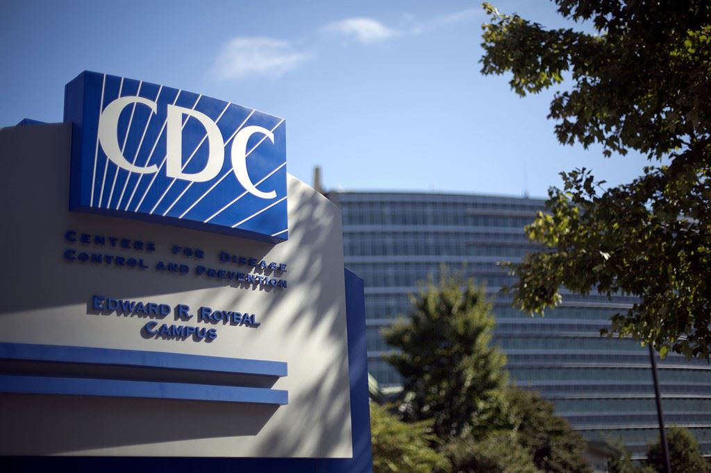 CDC Now Says 3-Foot Social Distancing for Classrooms Is
Okay 1