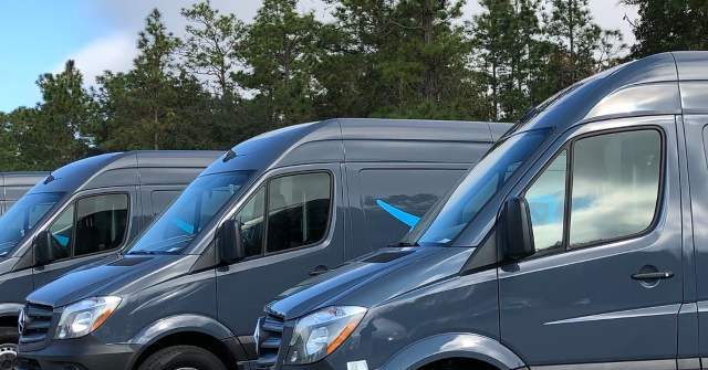 Amazon Contract Delivery Driver Claims He Was Fired for
Questioning Coronavirus Precautions 1