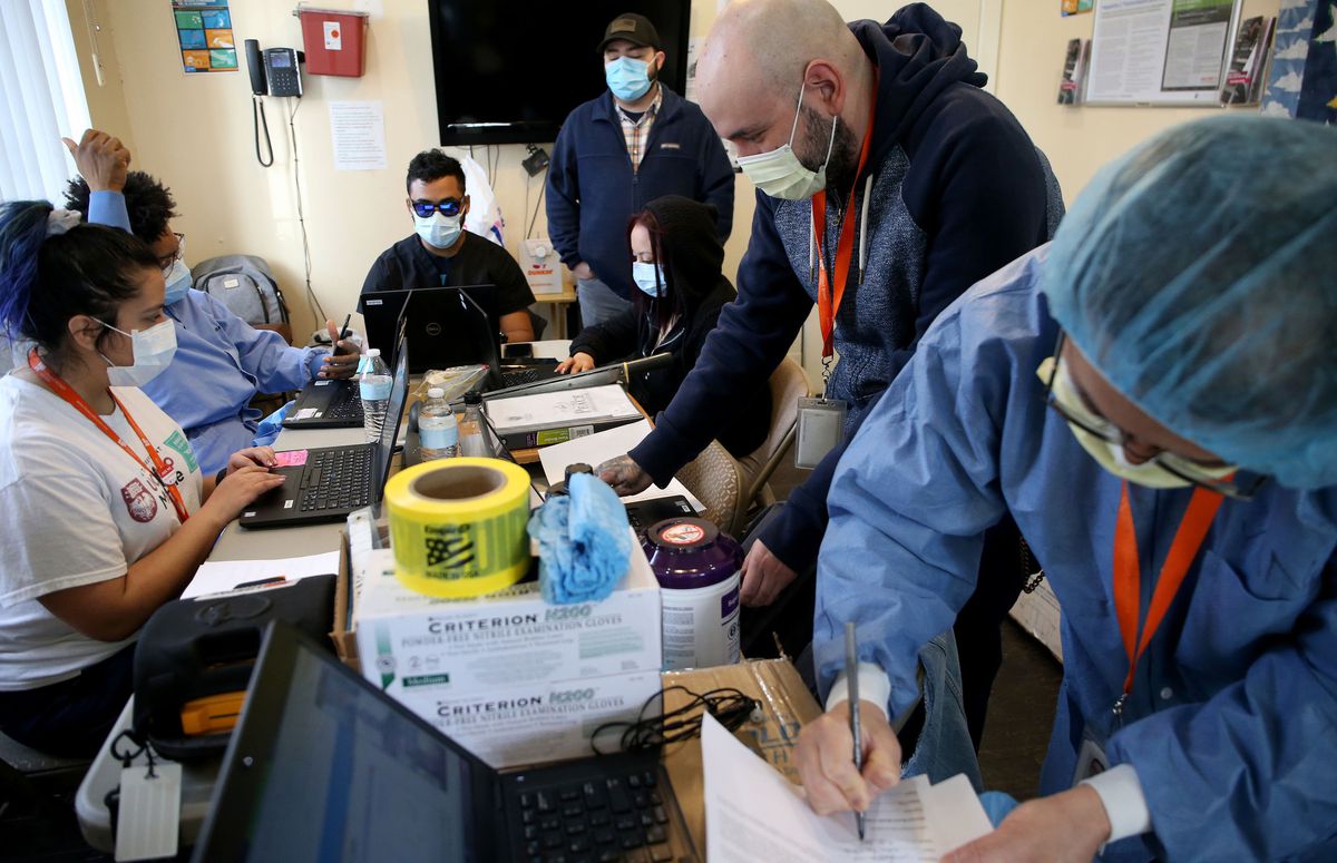 Illinois surpasses 20,000 COVID-19 tests for the first time,
but research suggests many more needed to safely reopen 1