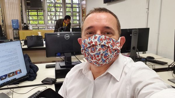 New Study Warns Up To 70% Of Americans Will Eventually Catch
COVID-19 And The Pandemic Could Last 2 Years 1