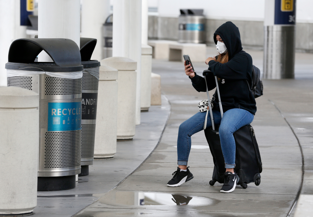 Coronavirus: California jobless claims are “startlingly
high” researchers say 1