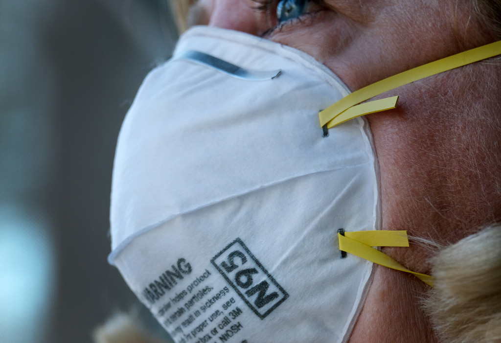 Newsom welcomes ‘new partners’ in coronavirus supply deals:
federal investigators 1