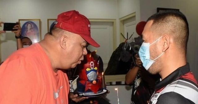 Manila Police Chief Throws Illegal Birthday Bash During
Coronavirus Quarantine 1