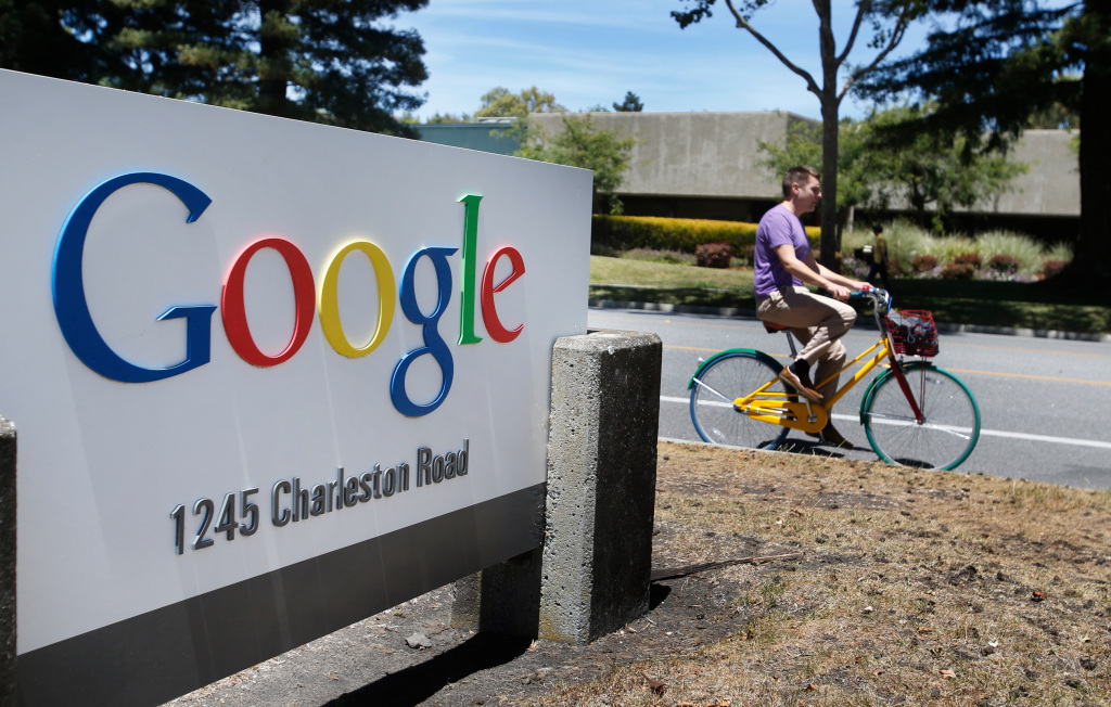 Coronavirus: Google announces phased-in return to offices,
but adds home-expenses ‘allowance’ 1