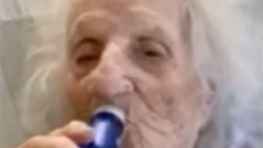 'She didn't give up': 103-year-old woman celebrates COVID-19
recovery with Bud Light 1