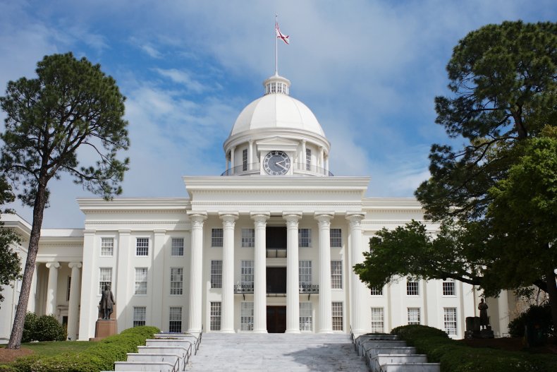 Alabama Senate Leaders Want to Use Money From $2
Billion-Coronavirus Aid to Build New State House 1