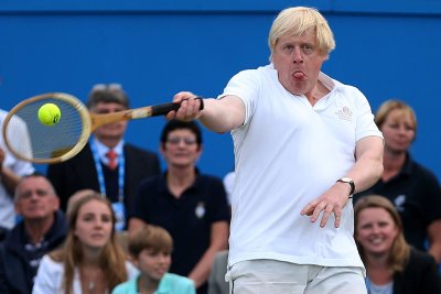 Queen Elizabeth II Allows Boris Johnson to Exercise at
Buckingham Palace During COVID-19 Recovery 1